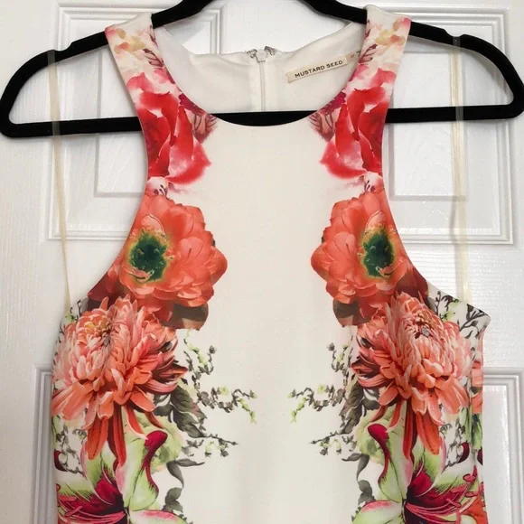 White Foral Dress - Picture 2 of 8